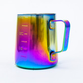 ظرف شیر فومی حرفه ای با جلوه ای هفت رنگ و ظرفیت 350 میل