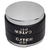 ابزار دو کاره باریستا؛ ترکیب کامل لولر و تمپر برای آماده سازی اسپرسوی ایده آل.